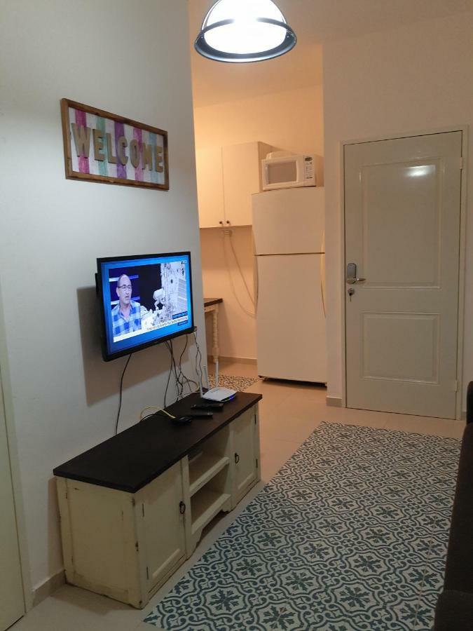 3 Stairs Only To Cozy Flat On Hillel St Apartamento Haifa Exterior foto