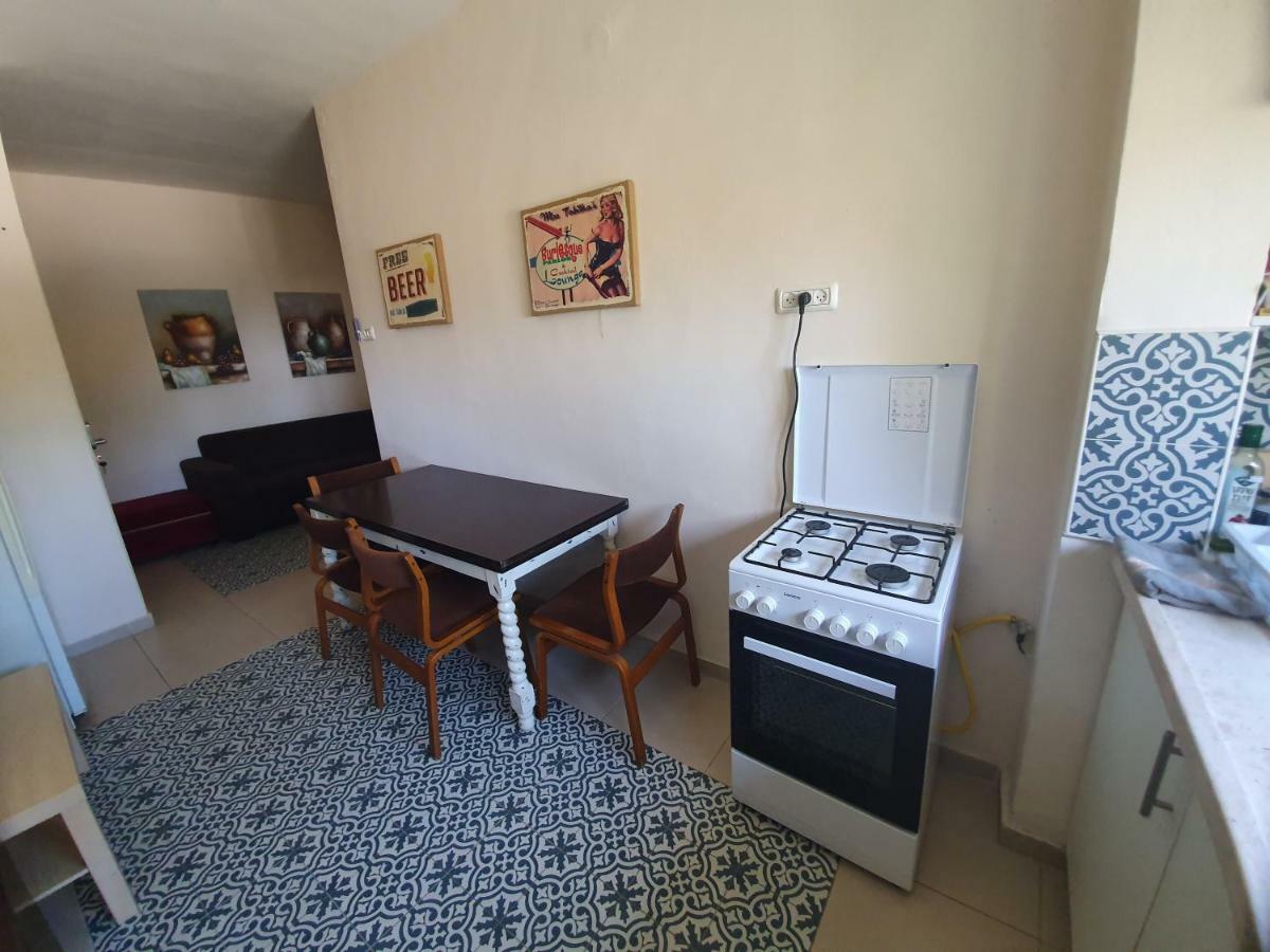 3 Stairs Only To Cozy Flat On Hillel St Apartamento Haifa Exterior foto